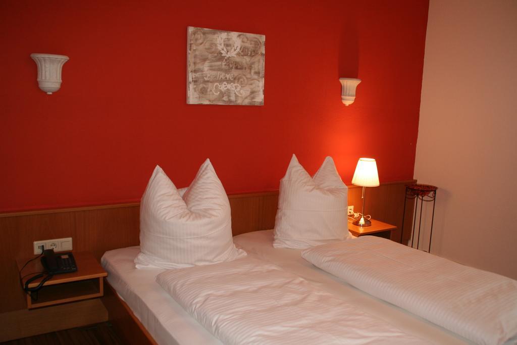 Restaurant Orakel Hotell Oberstenfeld Eksteriør bilde